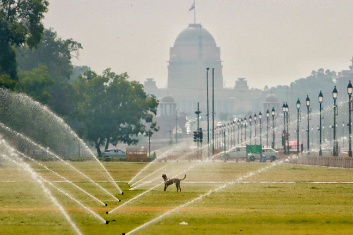 IMD issues red alert in Delhi after city records season\'s hottest day so far